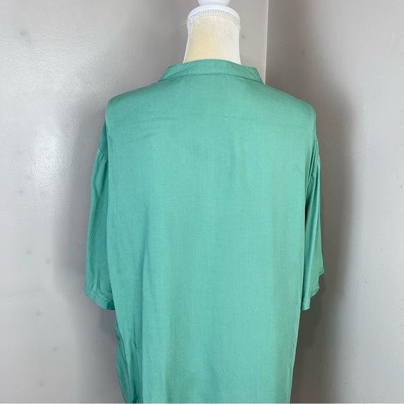 Women Green Buttons Front Sz 2XL Top - Picture 5 of 9